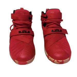 Nike Youth Lebron Soldier IX Basketball Shoe Size 6Y PINK WHITE